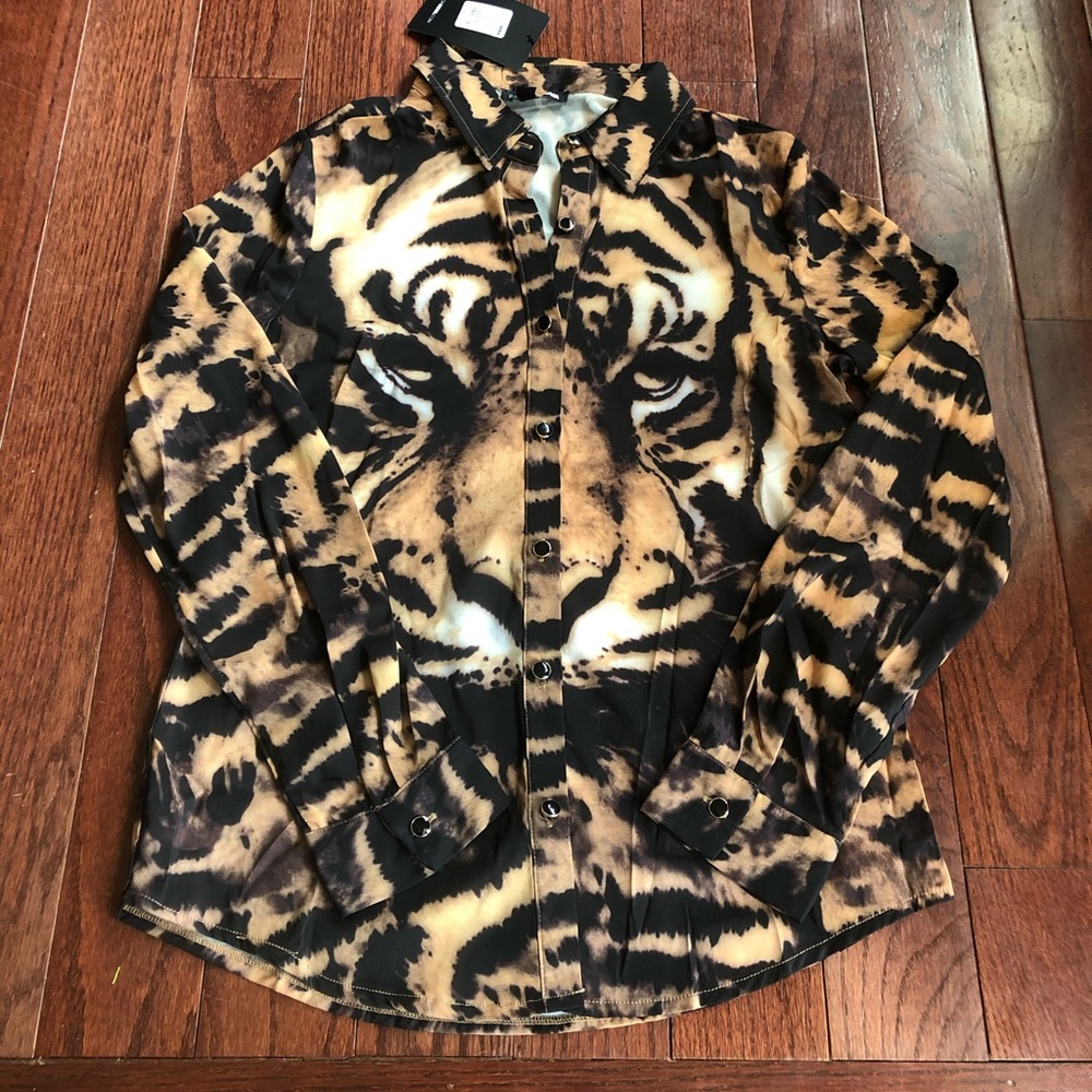 NWT! Tiger print blouse